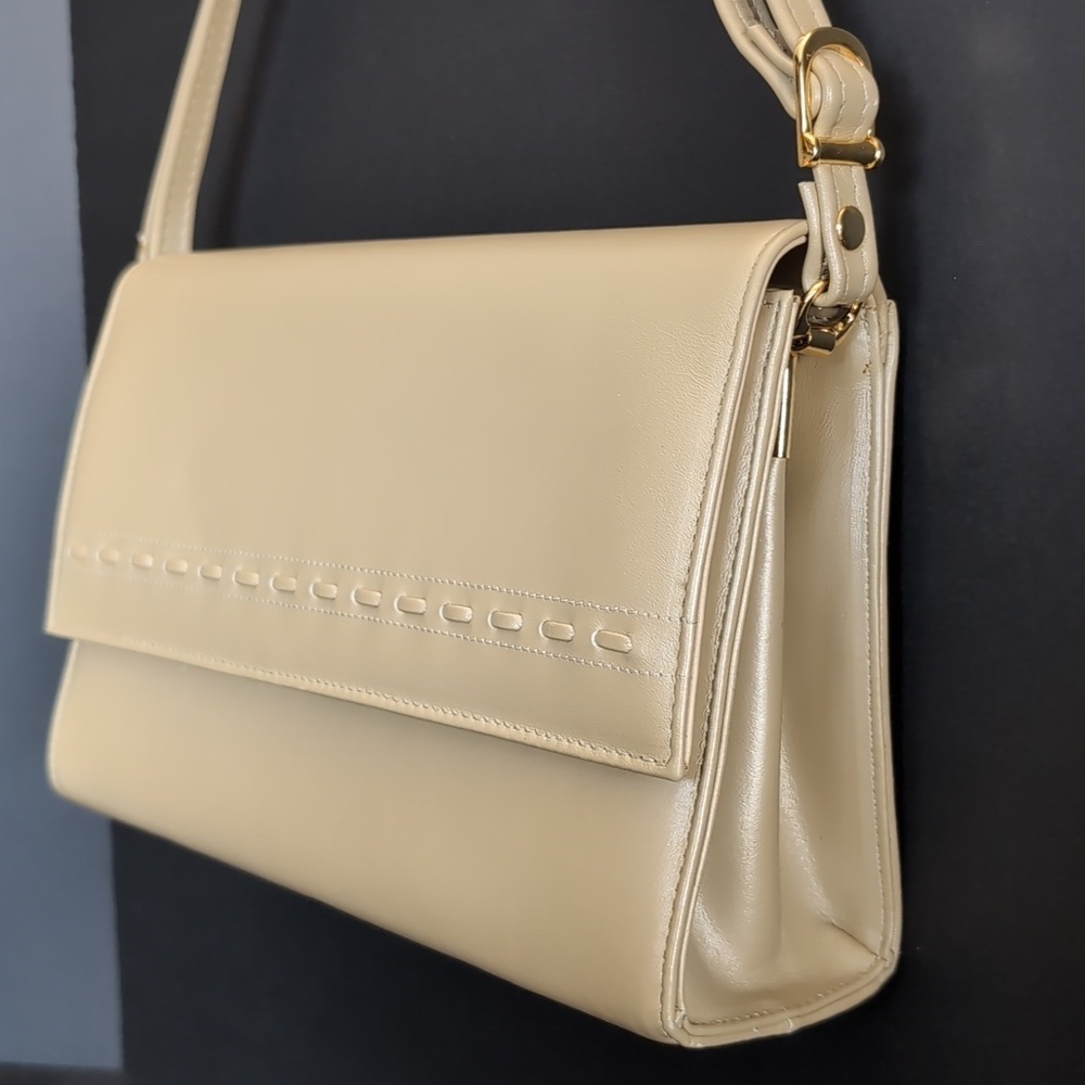 Vintage Leco Canada Beige Leather Womans Shoulder Bag. - Picture 3 of 16